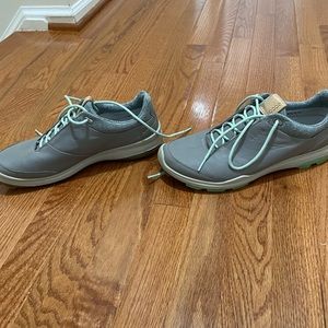 Ecco womens golf shoes size 10